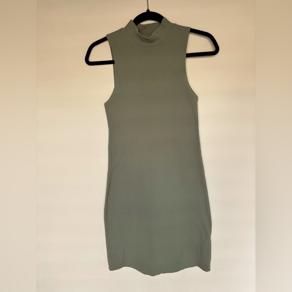 Sleeveless Olive Green Abercrombie and Fitch dress